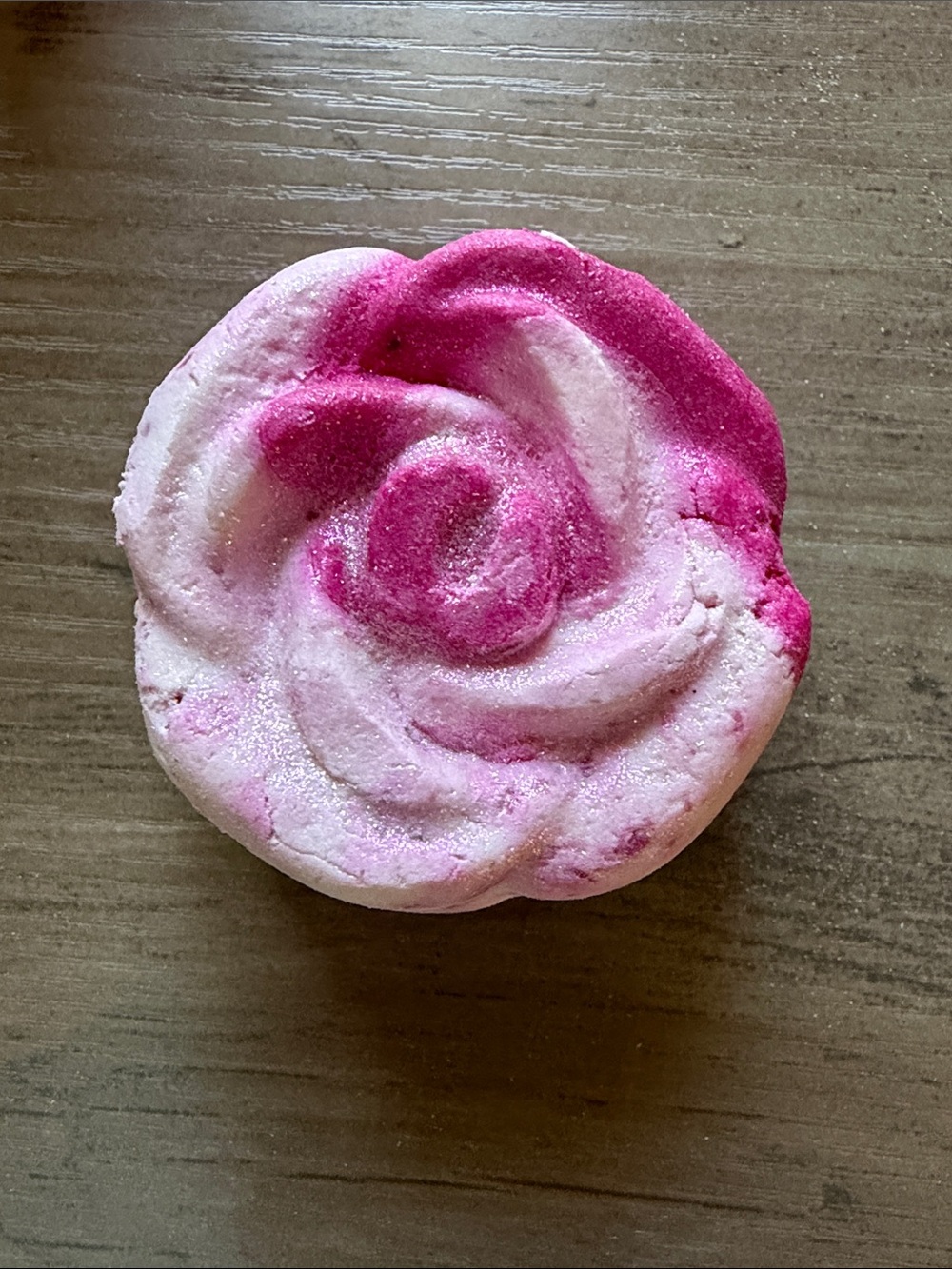 New Lush May Kitchen Exclusive Rose Bubble Bar